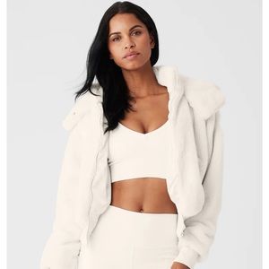 Only wore once it’s way too small and past 60 days for return or exchange